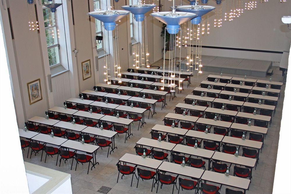 מלון ברגיש גלאדבך Kardinal Schulte Haus מראה חיצוני תמונה